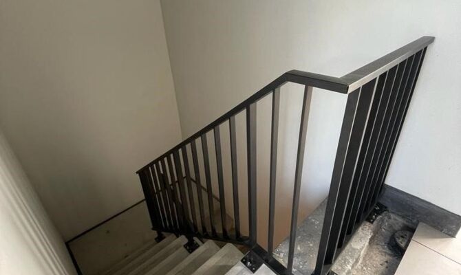 SPIJLTJES OP TRAP_4 SPIJLTJES OP TRAP_4